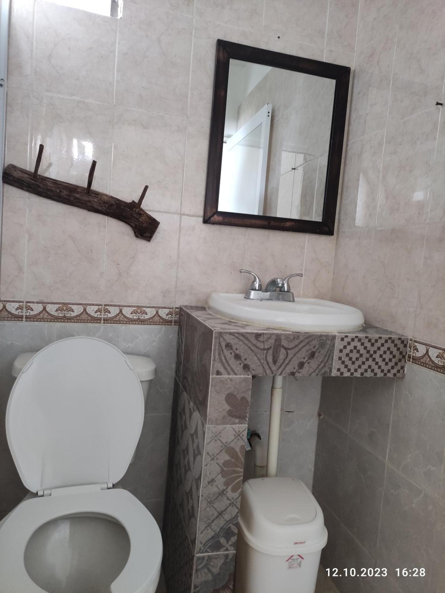 The All Inclusive Hostel - Food, Drinks And Transportation To The Beach And Cenotes トゥルム 部屋 写真